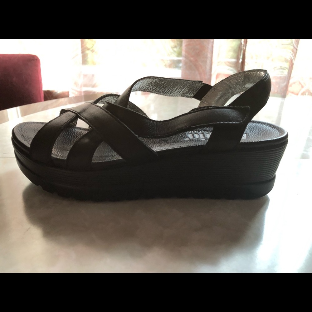 Alegria Black Size 37 Sandals